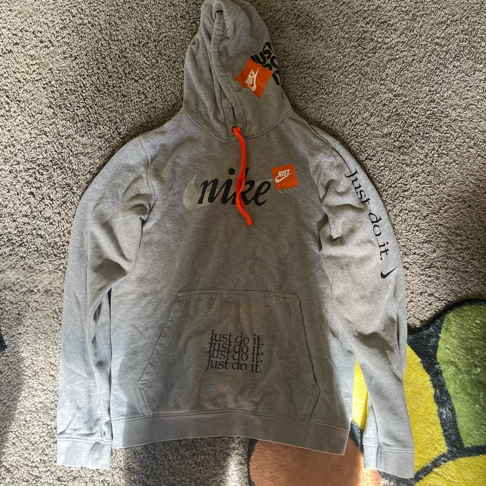Nike Gray Sweatshirt Hoodie Pullover